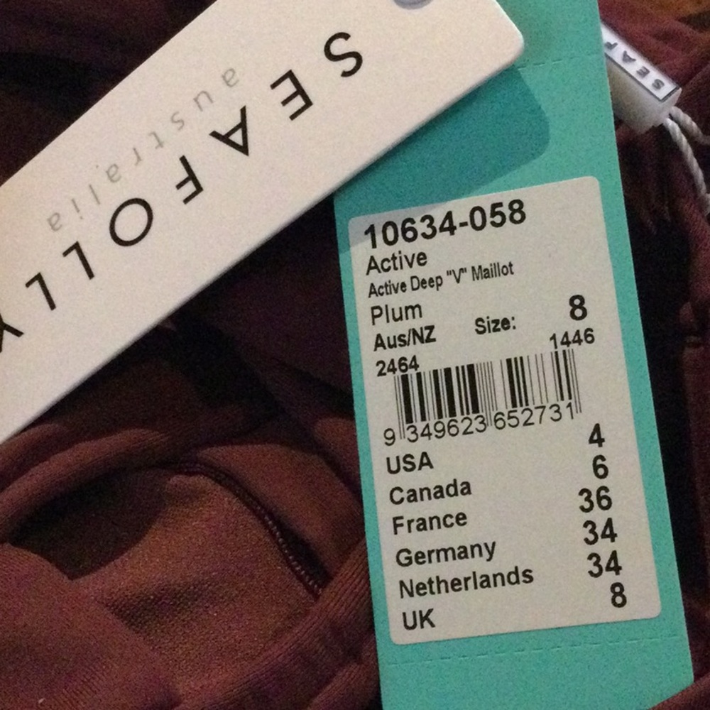 NWT $149 SEAFOLLY PLUM Active Deep V one piece - Picture 3 of 13